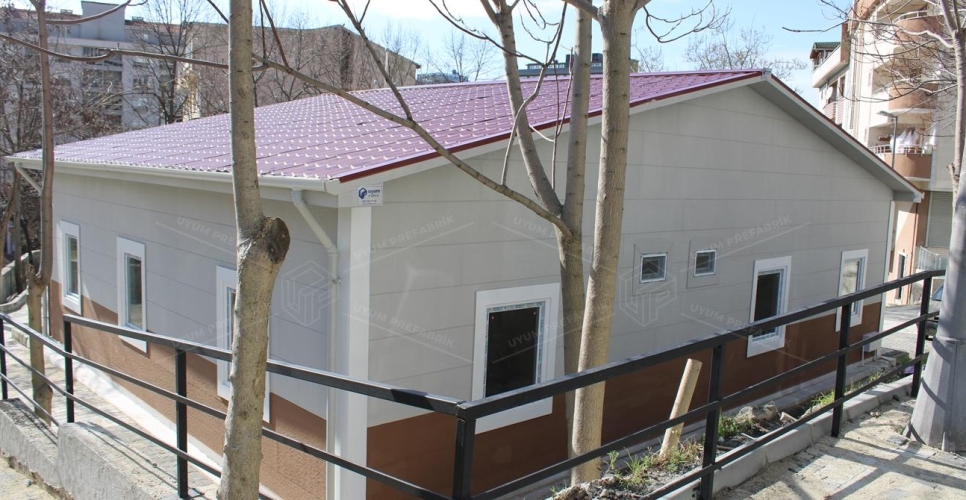 125m² Family Health Center