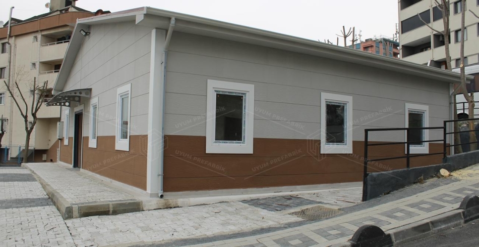 125m² Family Health Center