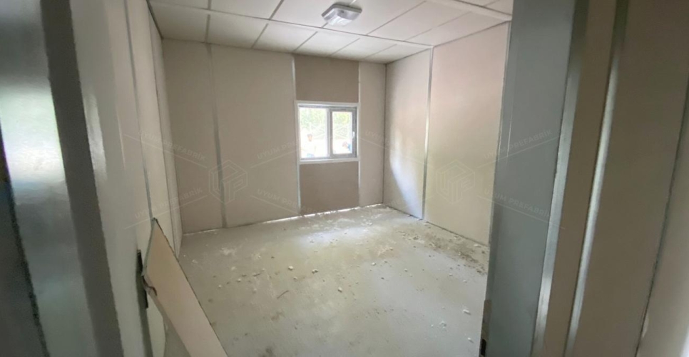 203m² Prefabricated School Building